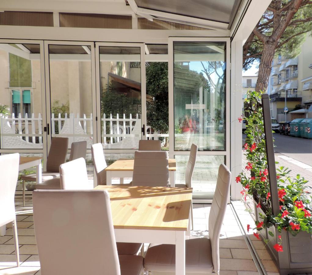 Hotel Saturno Τζεσόλο Λίντο Εξωτερικό φωτογραφία